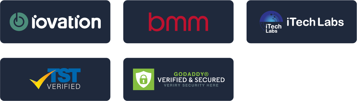 Logo iovation, BMM dan iTech Labs bersama lencana TST Verified dan GoDaddy